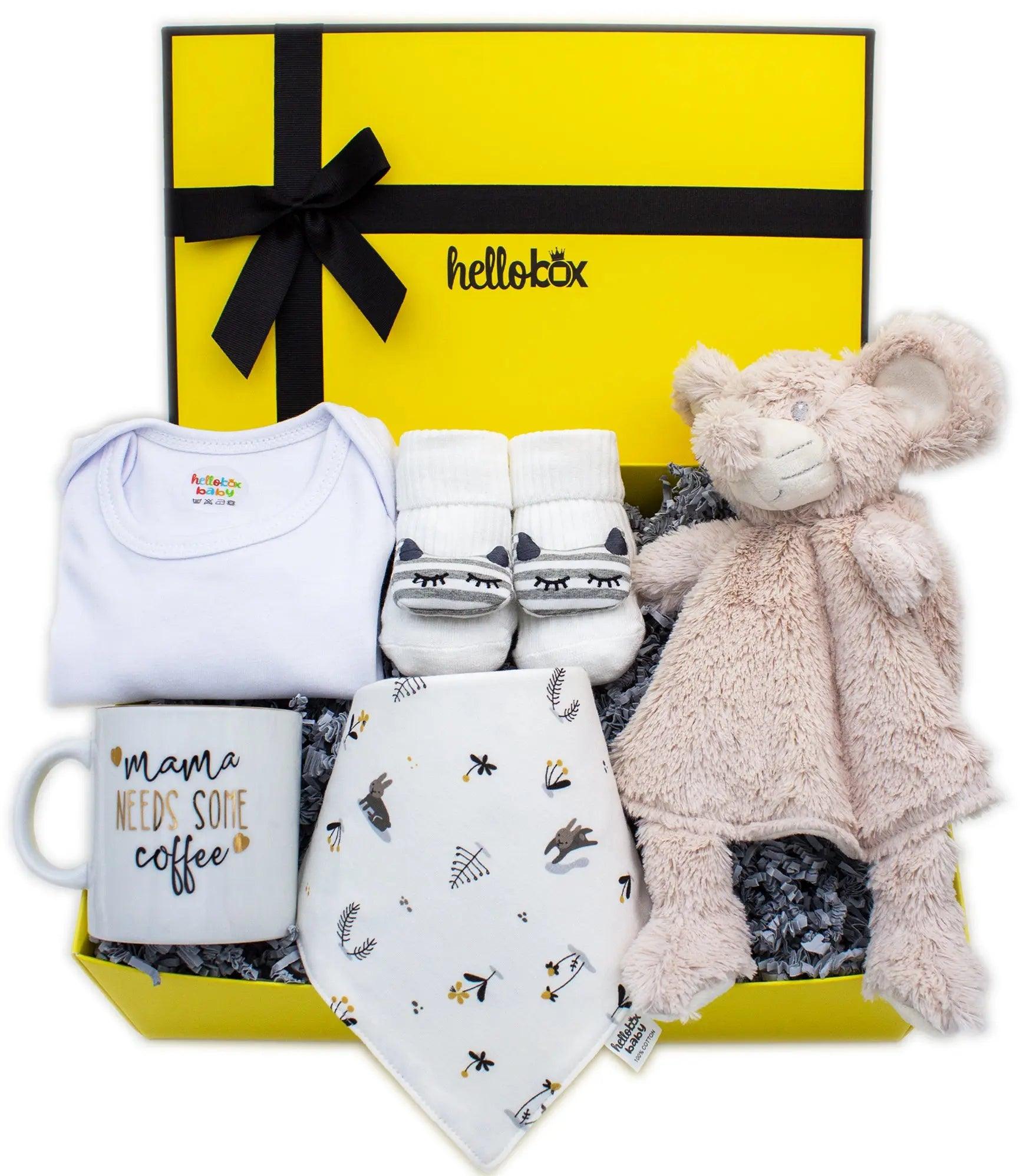 Baby Geschenk zur Geburt Junge - Schmusetuch, Anti-Rutsch Erstlingssöckchen, Mama Kaffetasse, Baby body(Gelb) helloboxshop