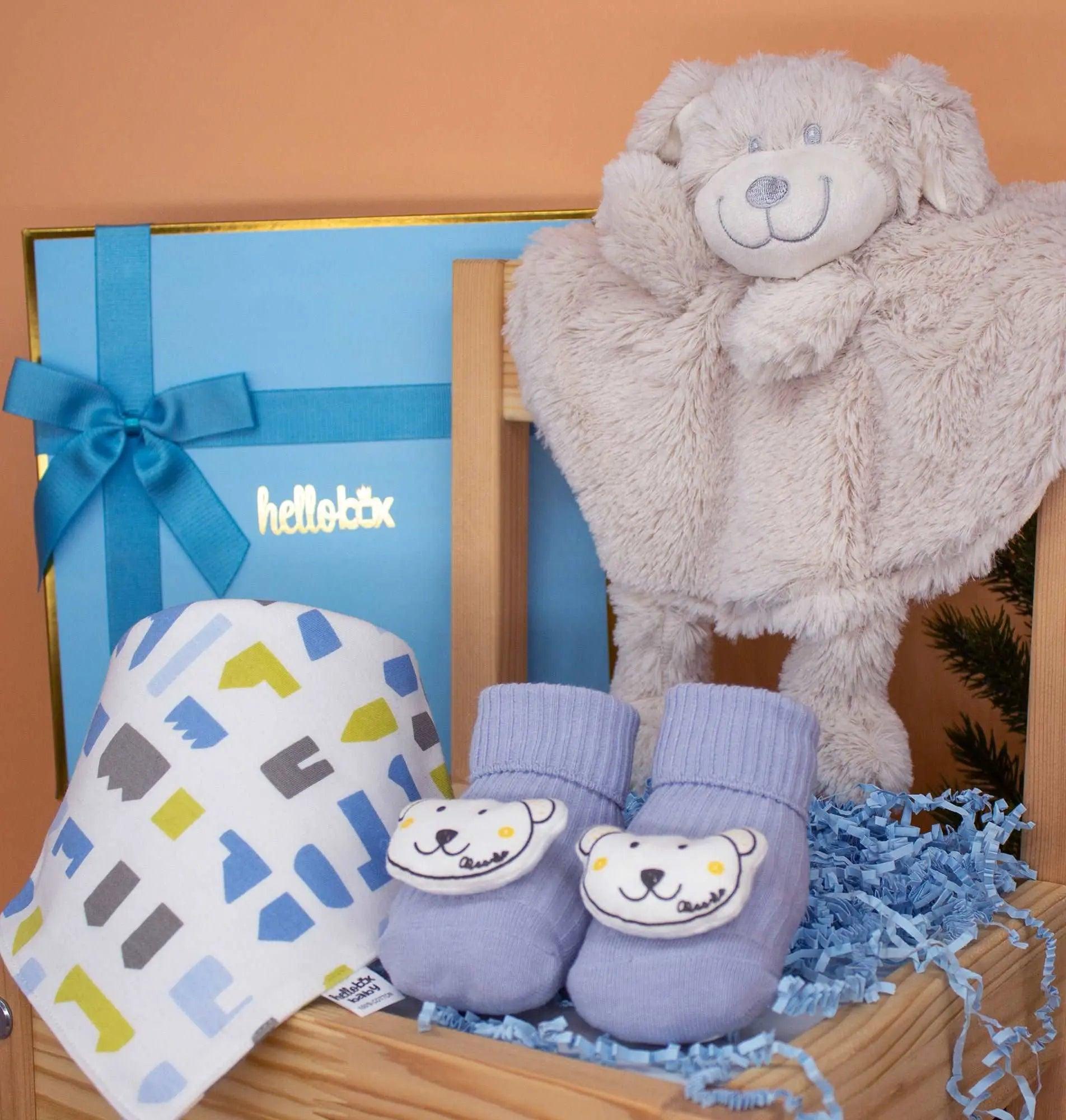 Hellobox Schmusetuch, Anti-Rutsch Erstlingssöckchen und Lätzchen Baby Geschenk zur Geburt Junge  (Blau) helloboxshop